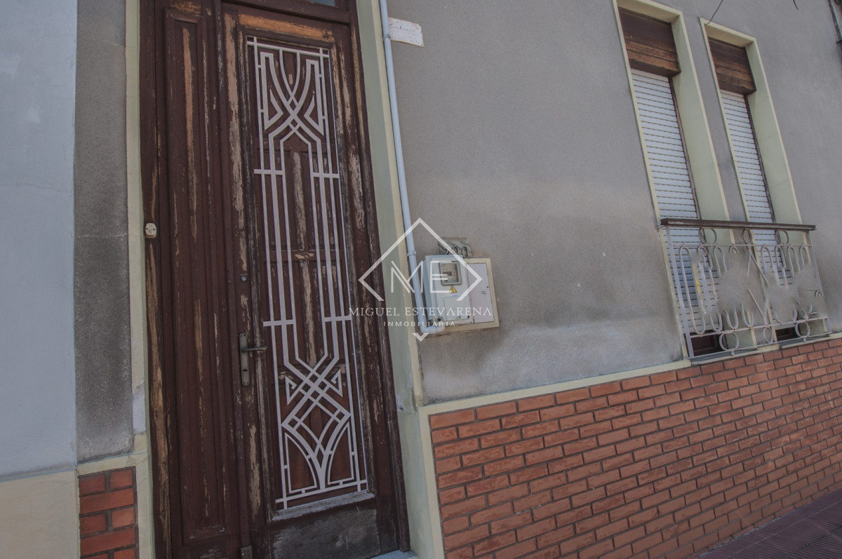 Casa ID.901 - Venta en Centro de Minas - Gran Casa de 328 m² a 2 Cuadras de Plaza Libertad