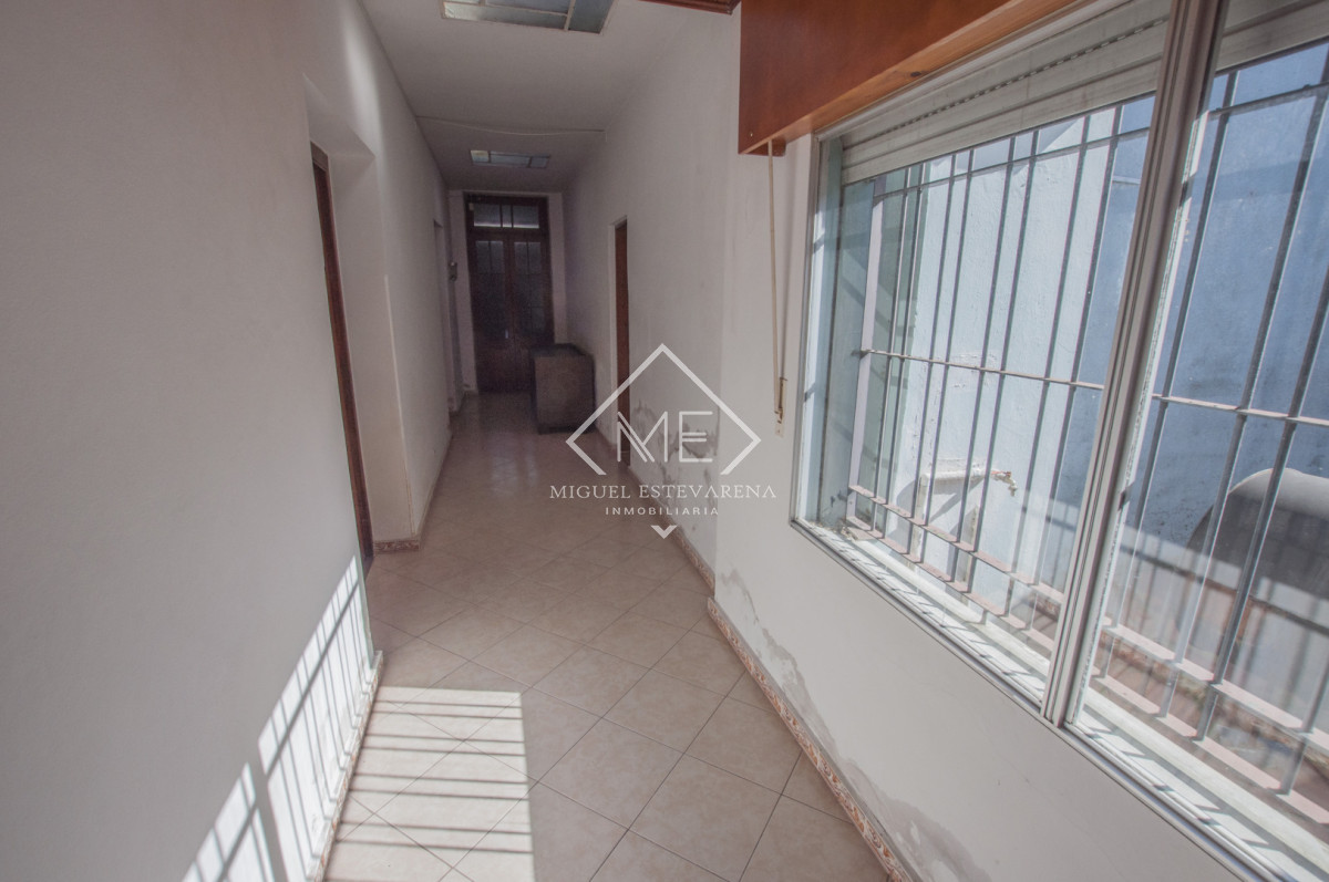 Casa ID.901 - Venta en Centro de Minas - Gran Casa de 328 m² a 2 Cuadras de Plaza Libertad