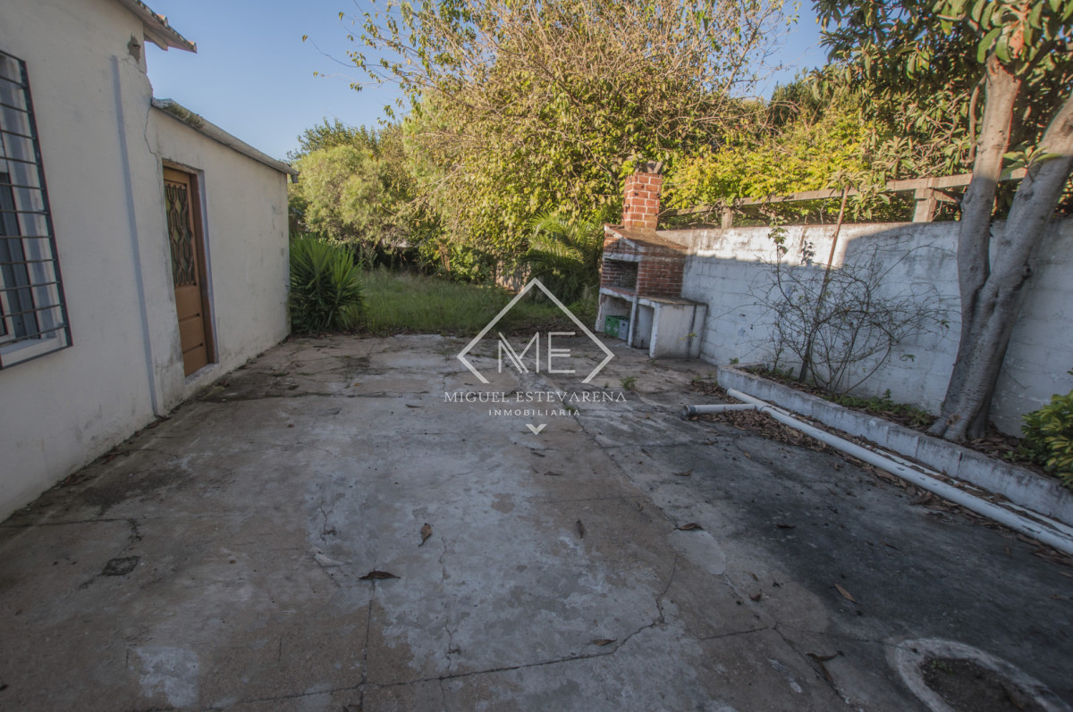 Casa ID.874 - Casa en Venta con Dormitorio en Suite y 400 m² de Terreno - Excelente Ubicación en Minas