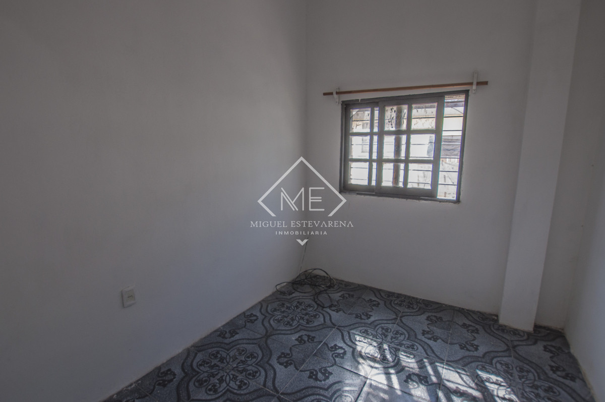 Casa ID.771 - Casa de 3 dormitorios en alquiler, Minas. 