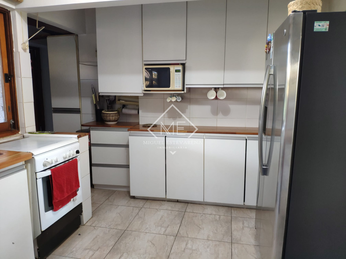 Casa ID.760 - Casa de cuatro dormitorios en venta en Pinares, Maldonado.