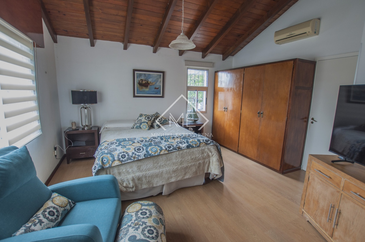 Casa ID.711 - Casa de tres dormitorios y tres baños a la venta en Maldonado.