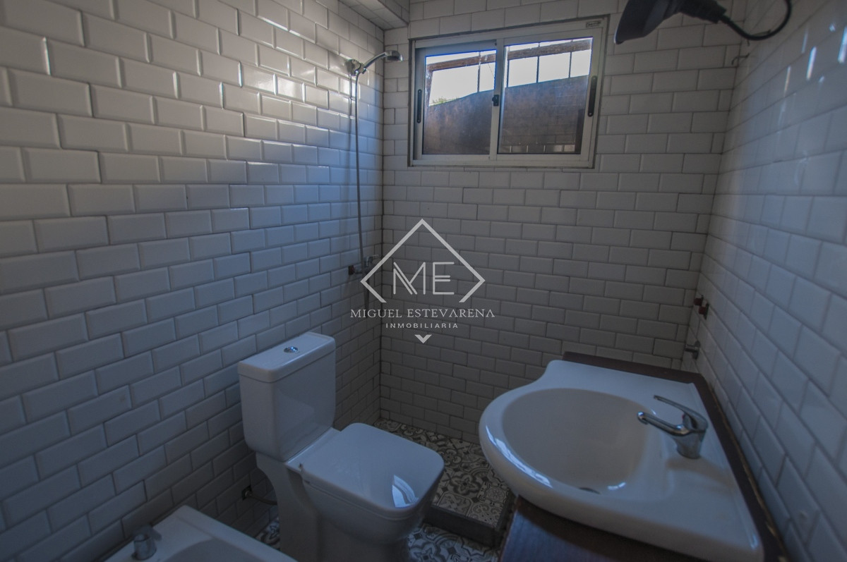 Casa ID.748 - Alquiler en Minas, 2 dormitorios