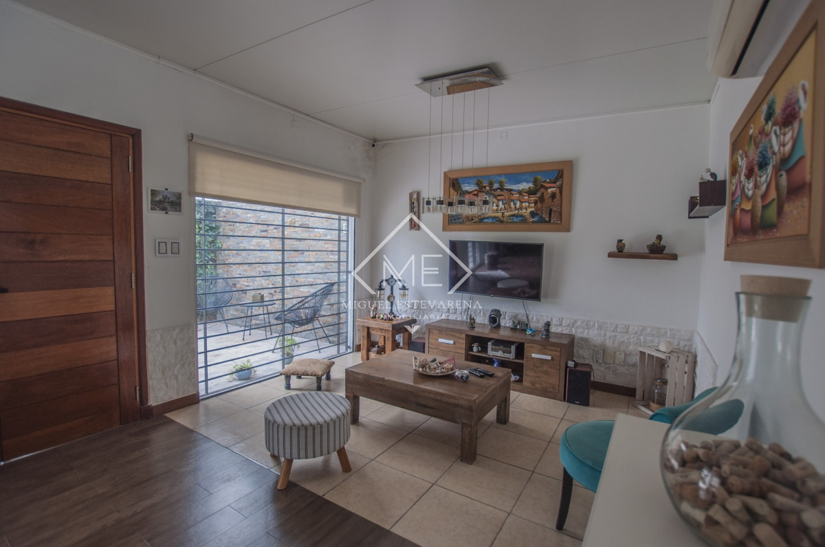 Casa ID.730 - En venta increible PH de 3 dormitorios y 2 baños en Pinares, Maldonado