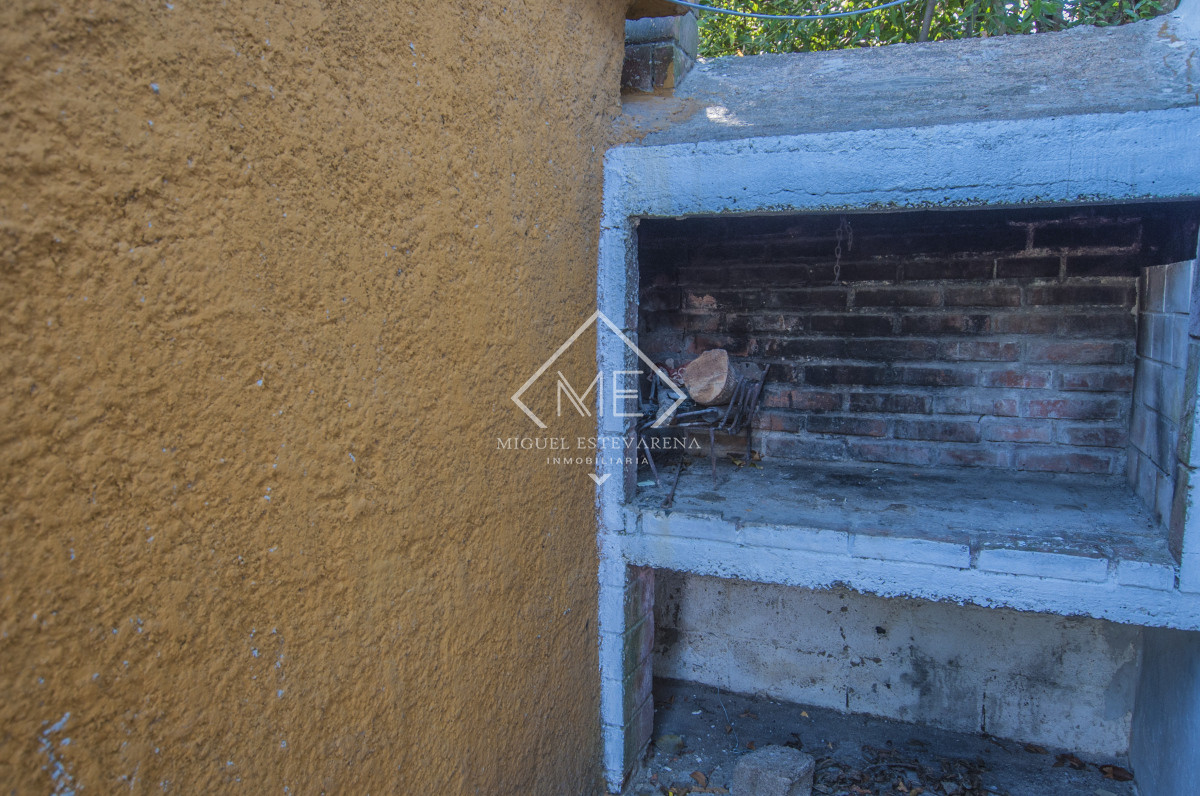 Casa ID.780 - Se alquila casa de tres dormitorios en barrio Estación, Minas.