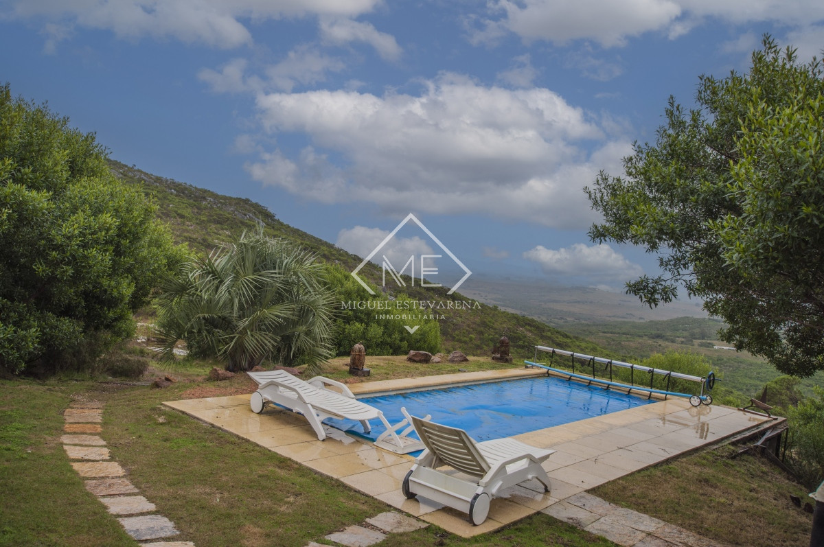 Casa ID.721 - Oportunidad unica: En venta exclusiva chacra con vistas a las sierras en Maldonado
