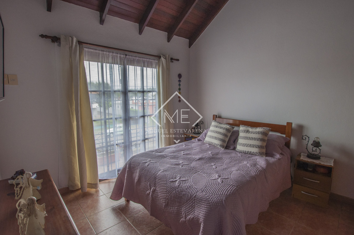 Casa ID.751 - Casa de tres dormitorios y 3 baños a la venta en Pinares