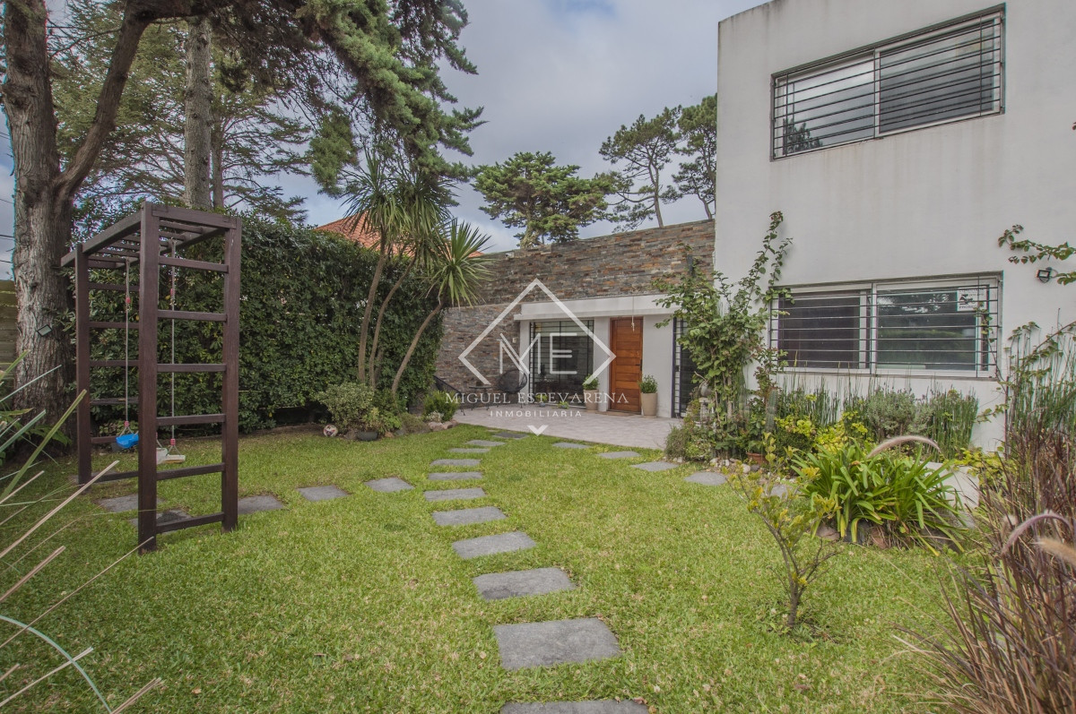 Casa ID.730 - En venta increible PH de 3 dormitorios y 2 baños en Pinares, Maldonado