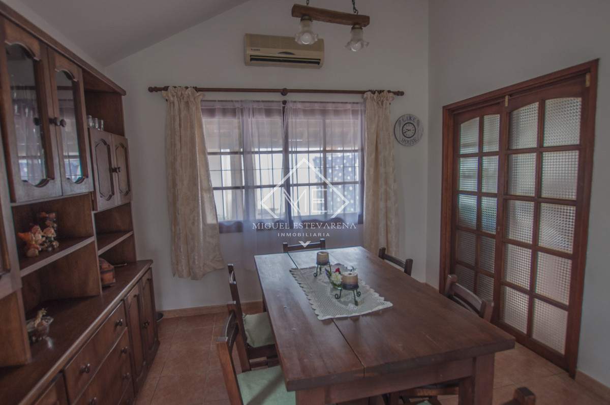 Casa ID.751 - Casa de tres dormitorios y 3 baños a la venta en Pinares