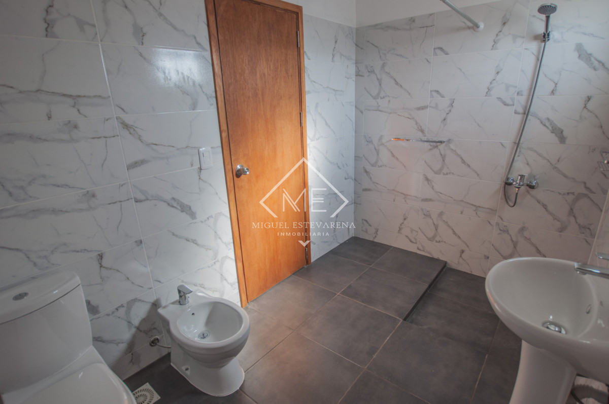 Casa ID.873 - Alquiler en Barrio Las Delicias - Casa 2 Dormitorios Remodelada