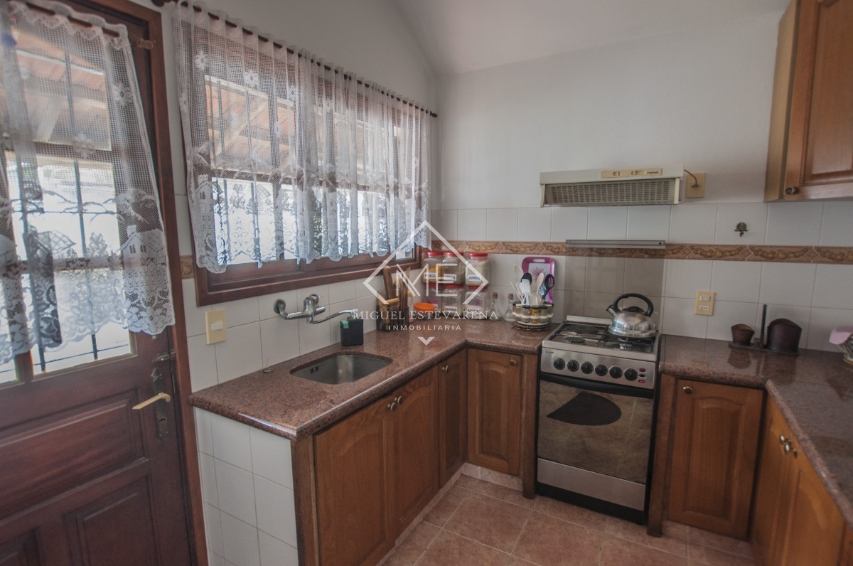 Casa ID.751 - Casa de tres dormitorios y 3 baños a la venta en Pinares