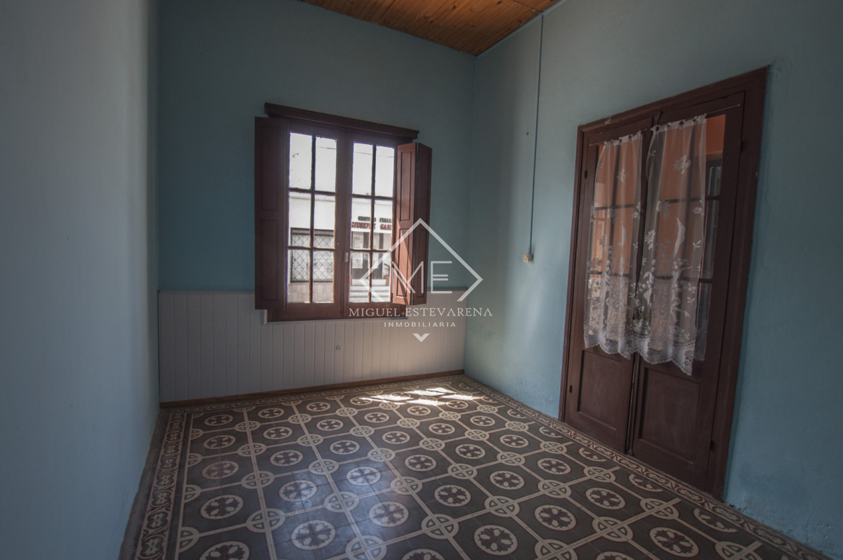 Casa ID.855 - Venta Casa Con Renta - 345m2, Estufa A Leña, Cerca De Todo