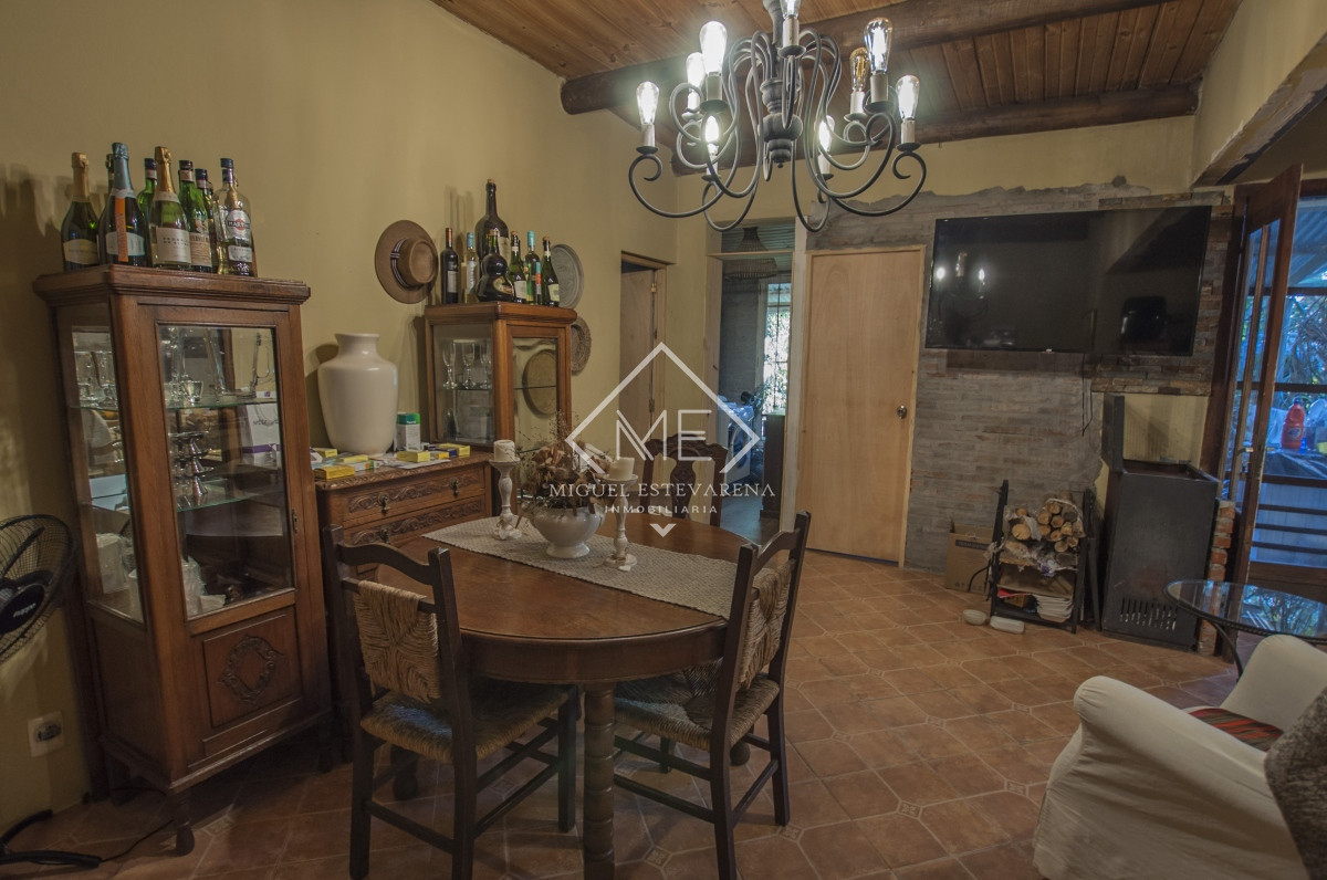 Casa ID.708 - Oportunidad venta de casa en Minas, cinco dormitorios y tres baños