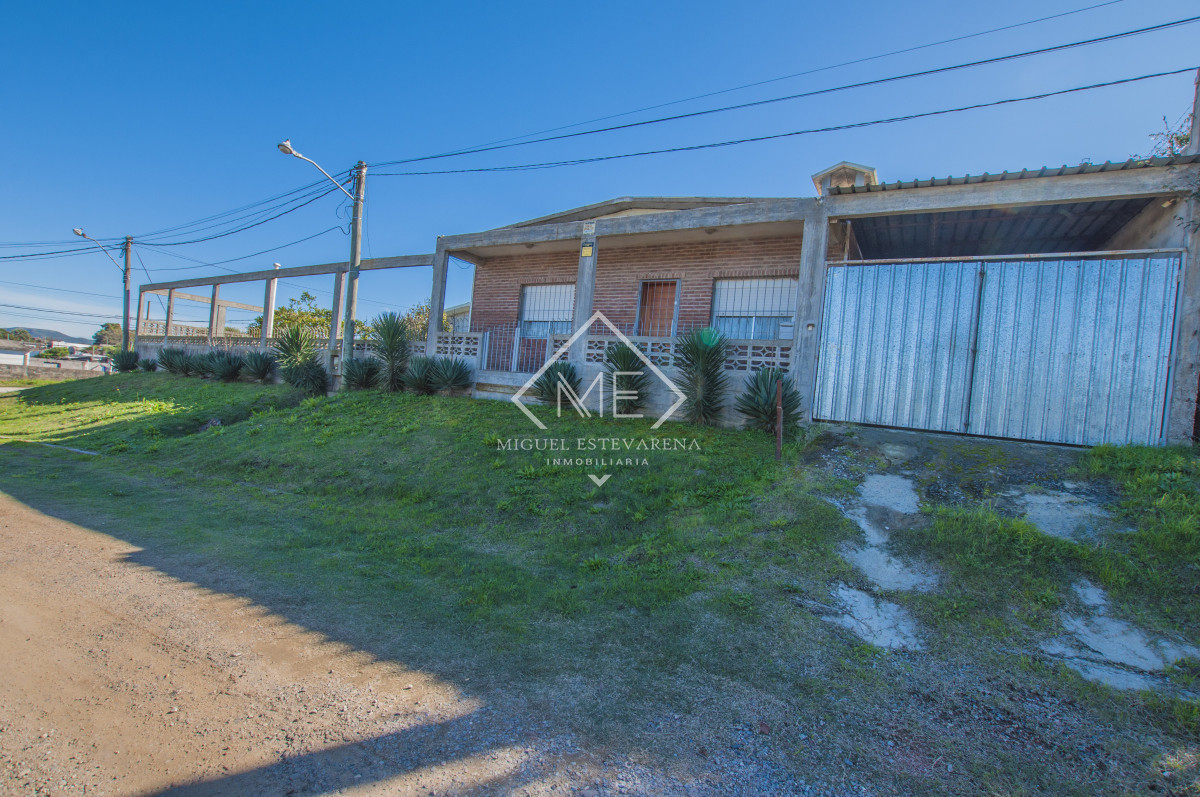 Casa ID.803 - Amplia casa a la venta en Minas