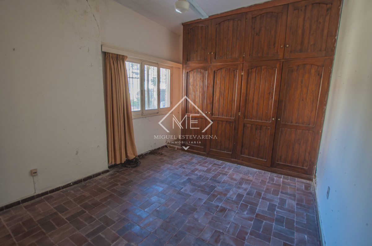 Casa ID.811 - Casa en venta Maldonado - Gran Terreno, Potencial InversorAmpliación