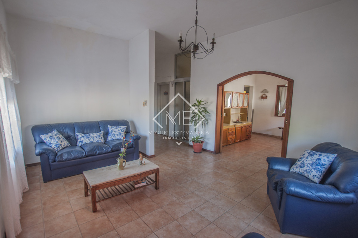 Casa ID.784 - Venta Casa 2 Dorm. Maldonado - Potencial Inversor, Entrada Lateral