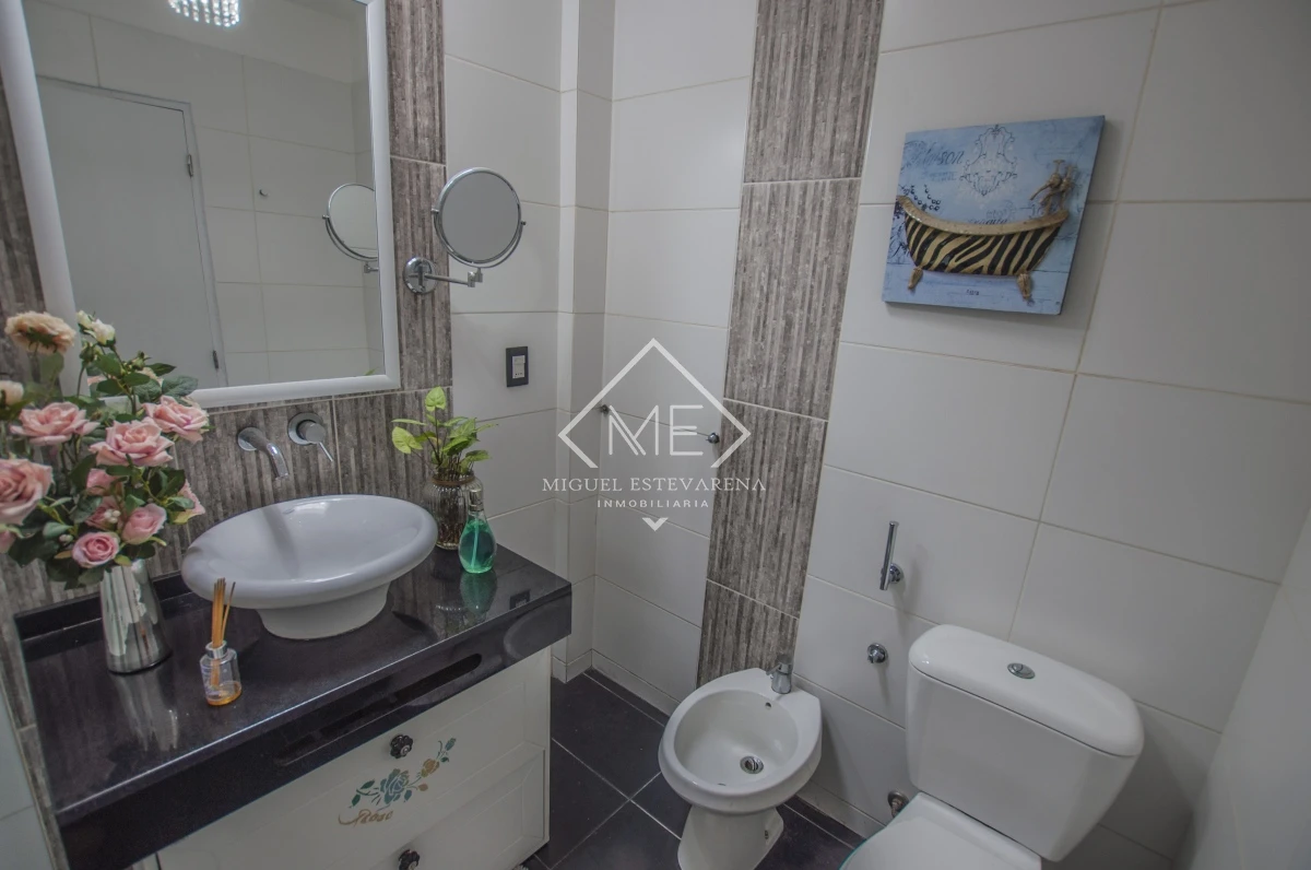 Casa ID.711 - Casa de tres dormitorios y tres baños a la venta en Maldonado.
