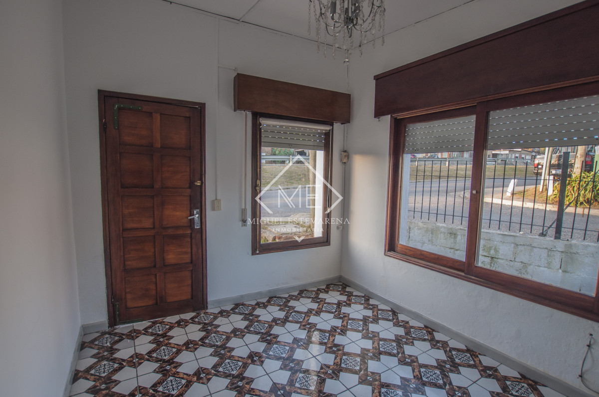 Casa ID.822 - Casa Minas - 2/3 Dorm. + Monoambiente, Gran Terreno Esquina