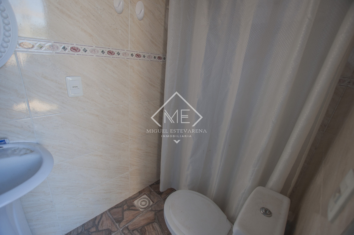 Casa ID.803 - Amplia casa a la venta en Minas