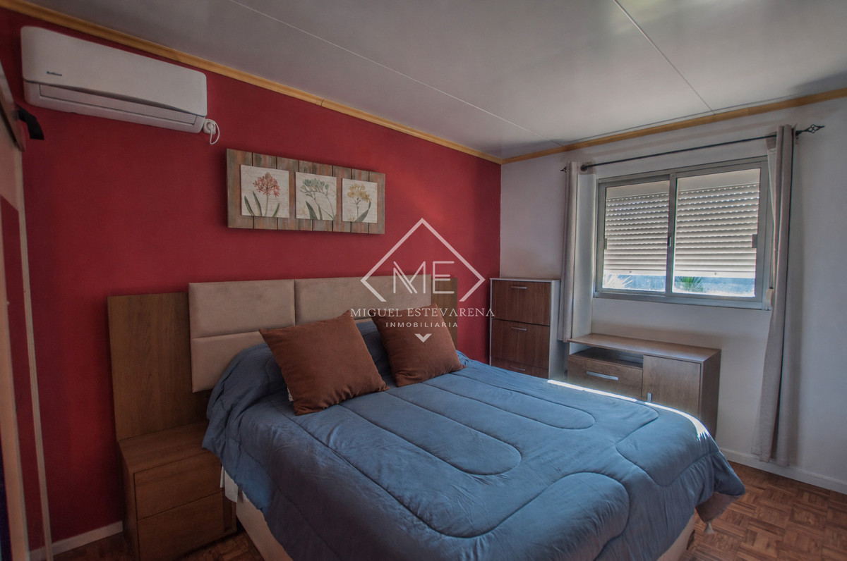 Casa ID.888 - Casa a la Venta en Portal de las Sierras - Frente Cerrado y Más de 300 m²