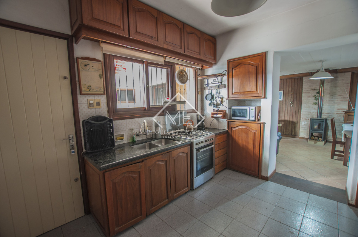 Casa ID.818 - Casa 4 Dorm. Maldonado - Piscina, Barbacoa, Apto Banco