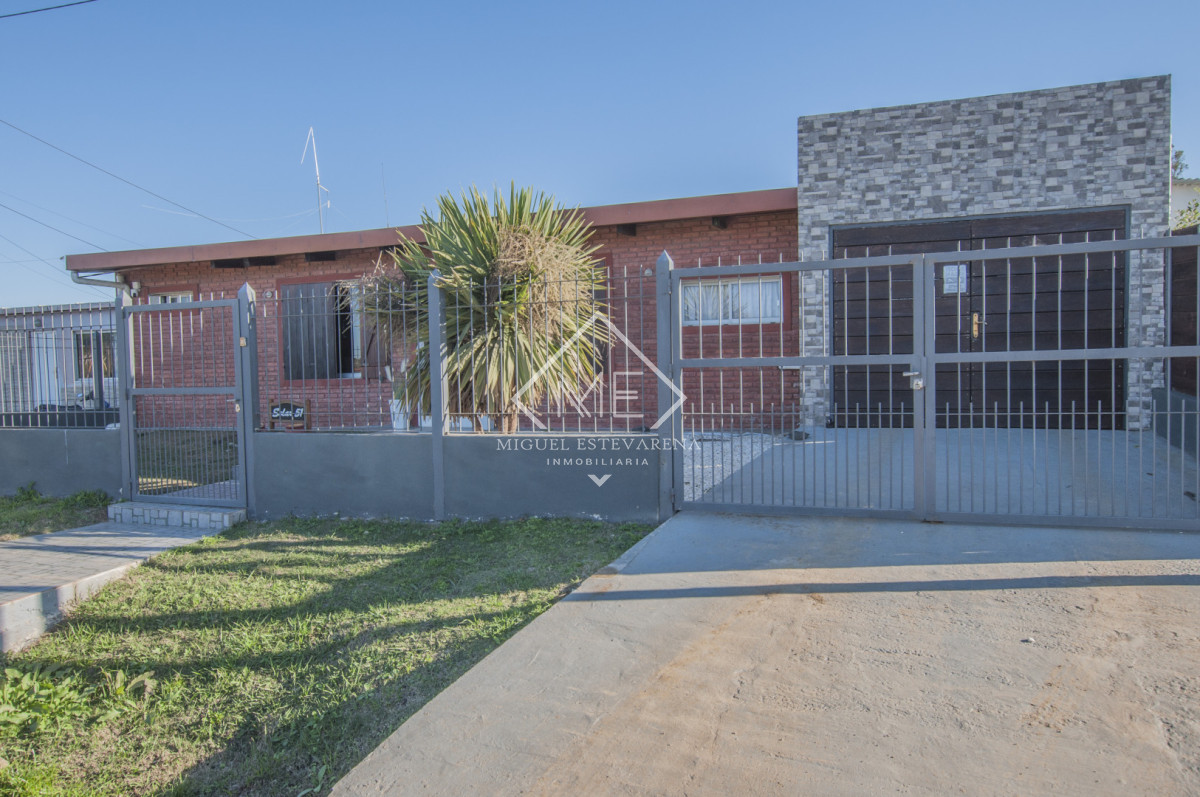Casa ID.888 - Casa a la Venta en Portal de las Sierras - Frente Cerrado y Más de 300 m²