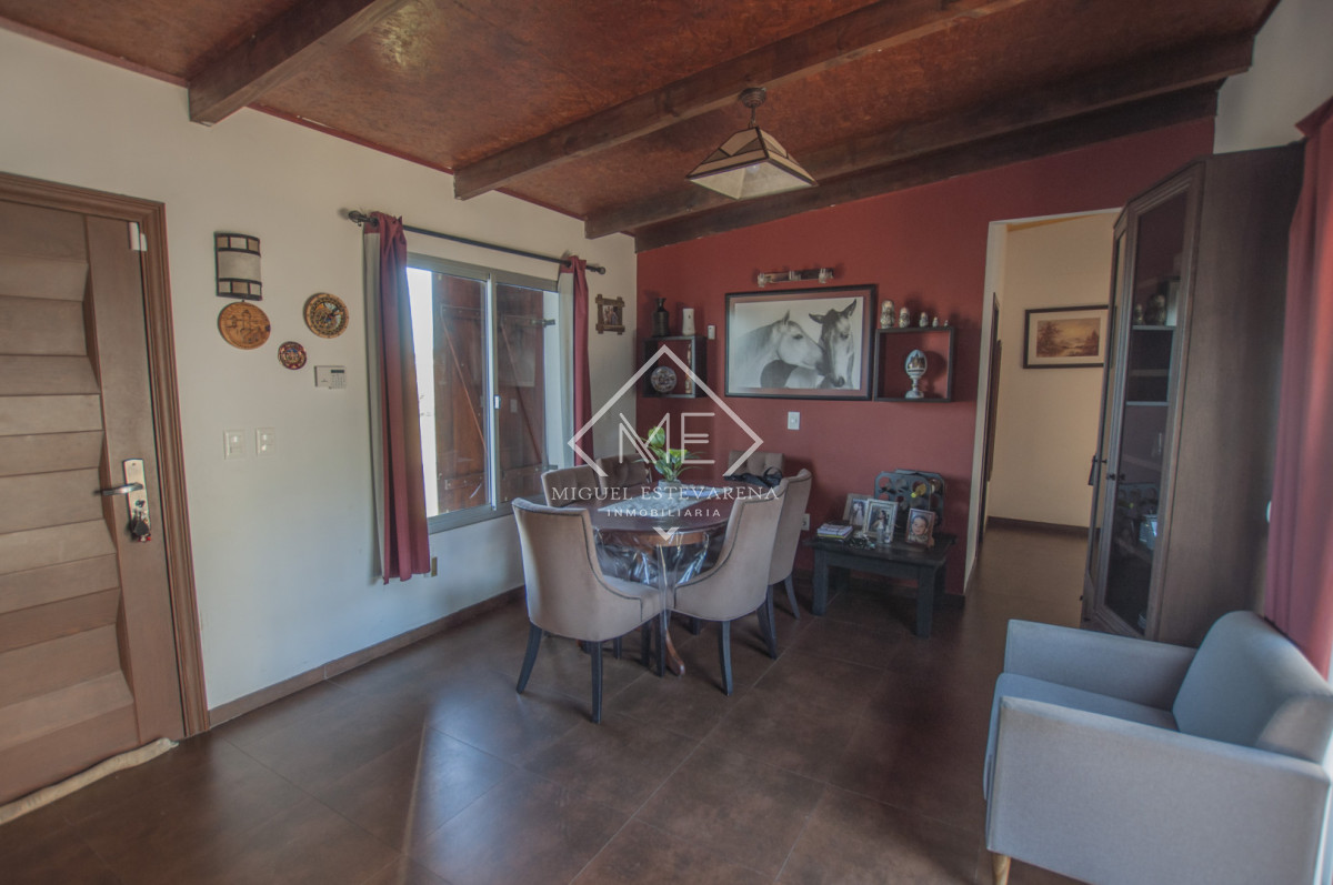 Casa ID.888 - Casa a la Venta en Portal de las Sierras - Frente Cerrado y Más de 300 m²