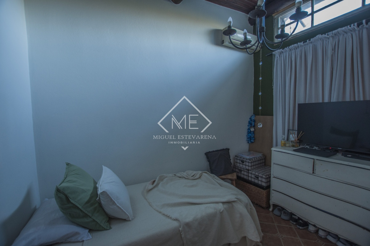 Casa ID.708 - Oportunidad venta de casa en Minas, cinco dormitorios y tres baños