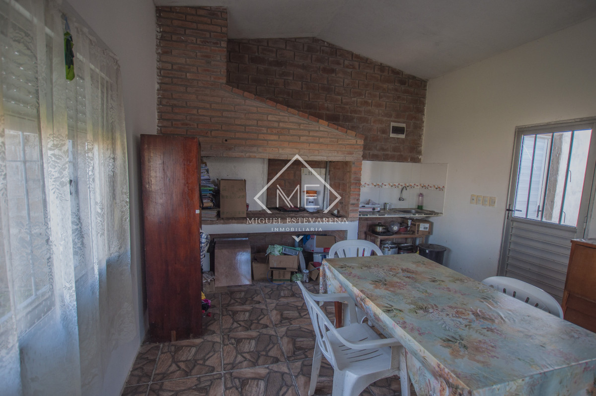 Casa ID.803 - Amplia casa a la venta en Minas