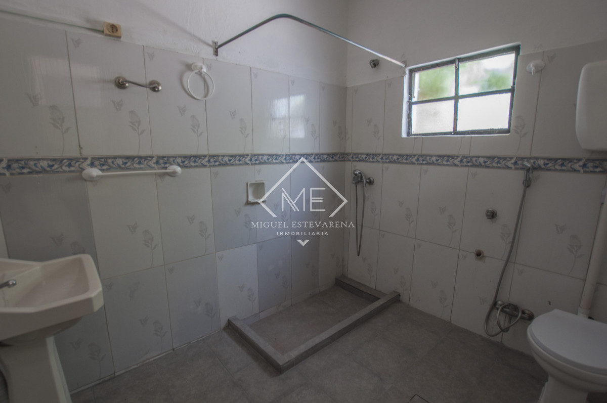 Casa ID.855 - Venta Casa Con Renta - 345m2, Estufa A Leña, Cerca De Todo