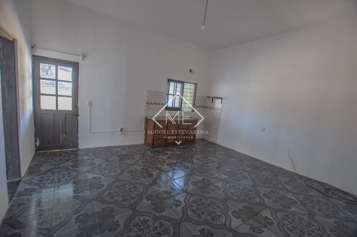 Casa ID.771 - Casa de 3 dormitorios en alquiler, Minas. 