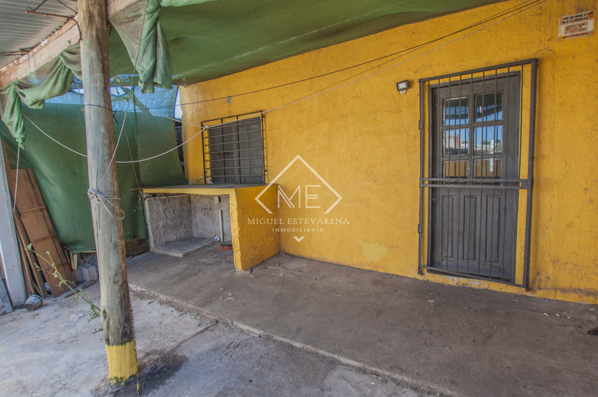 Casa ID.771 - Casa de 3 dormitorios en alquiler, Minas. 