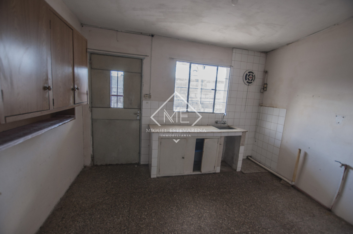 Casa ID.896 - Casa a la Venta a Pasos de UTU - 112 m² Construidos y 492 m² de Terreno