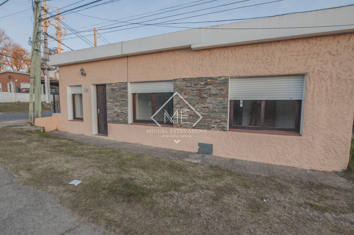 Casa ID.822 - Casa Minas - 2/3 Dorm. + Monoambiente, Gran Terreno Esquina