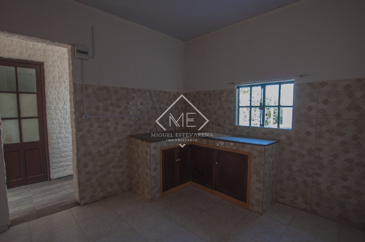 Casa ID.855 - Venta Casa Con Renta - 345m2, Estufa A Leña, Cerca De Todo