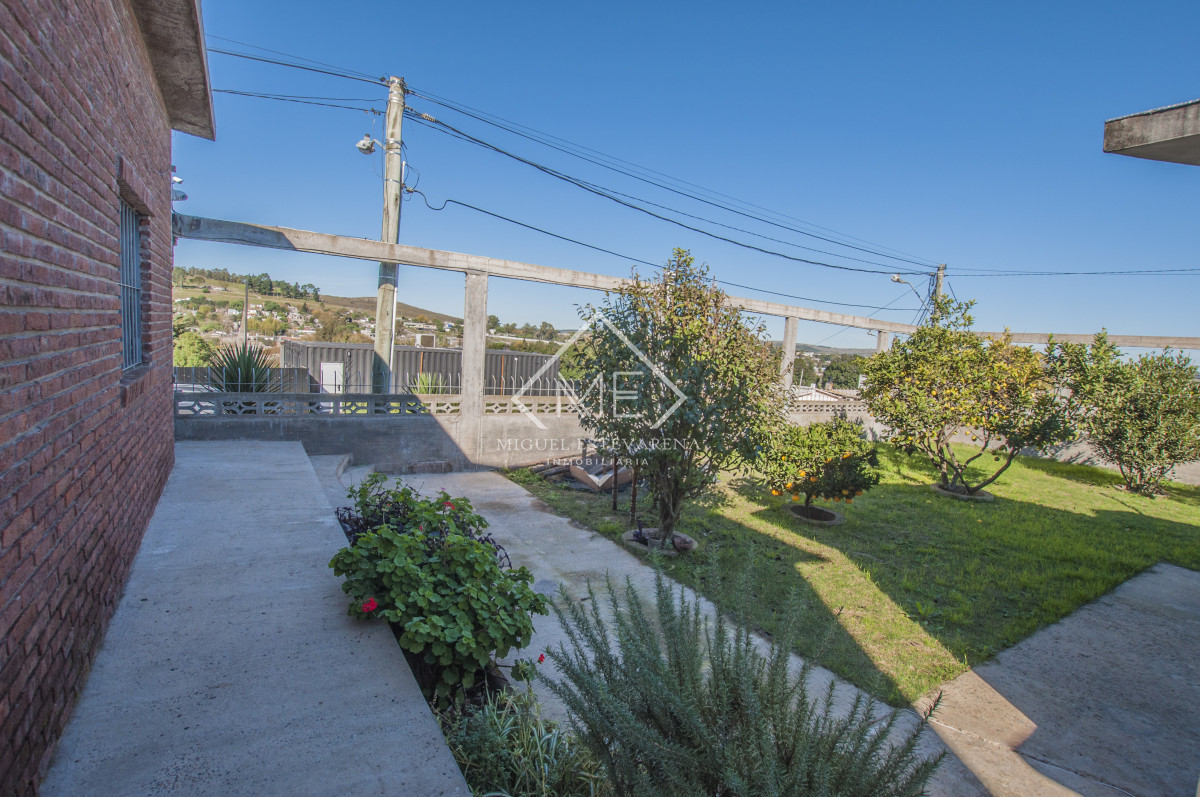 Casa ID.803 - Amplia casa a la venta en Minas