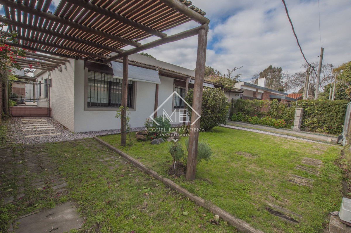 Casa ID.818 - Casa 4 Dorm. Maldonado - Piscina, Barbacoa, Apto Banco