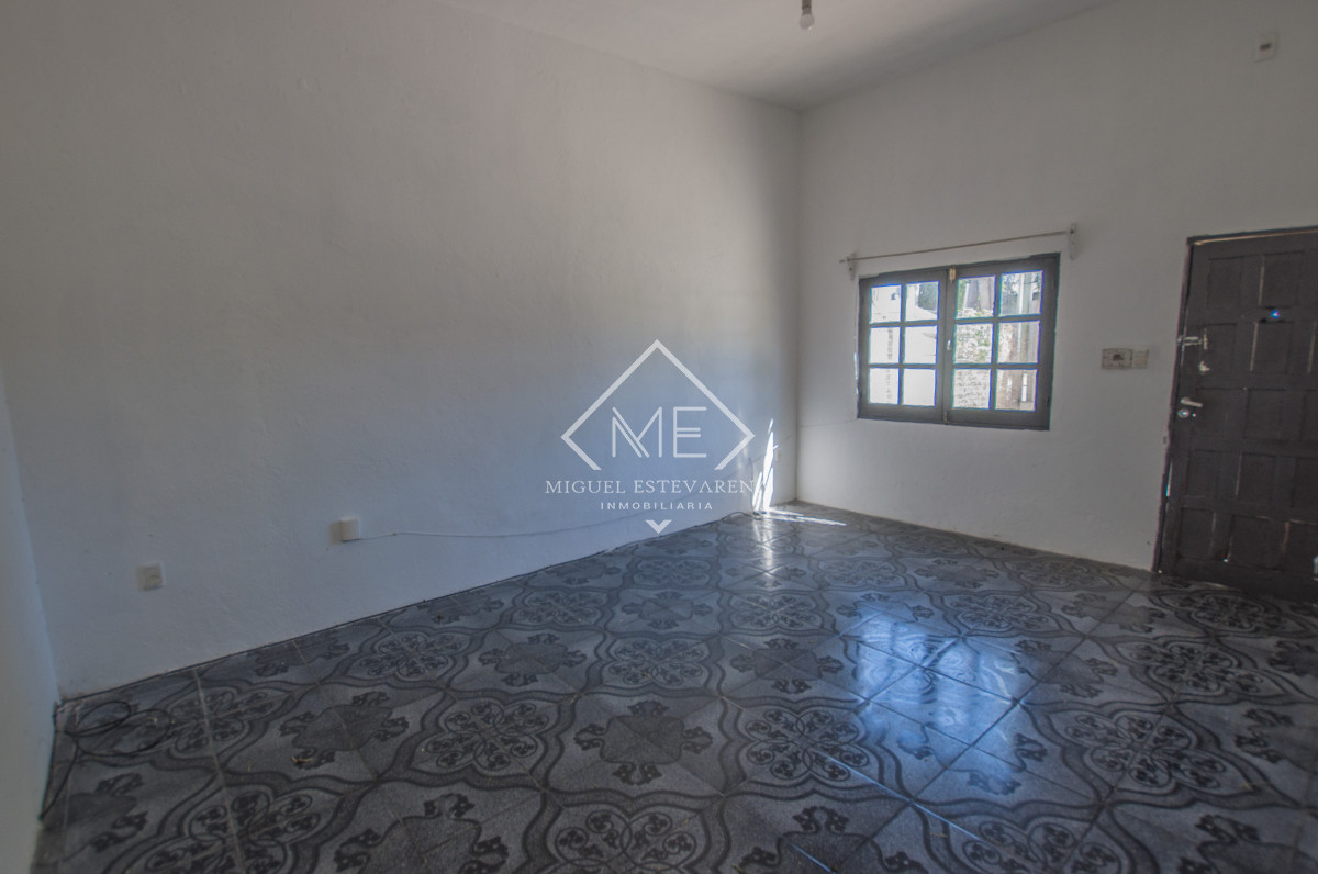 Casa ID.771 - Casa de 3 dormitorios en alquiler, Minas. 