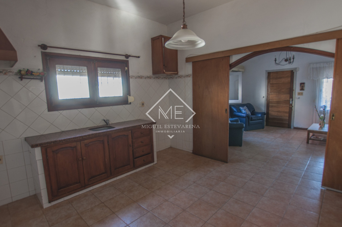 Casa ID.784 - Venta Casa 2 Dorm. Maldonado - Potencial Inversor, Entrada Lateral