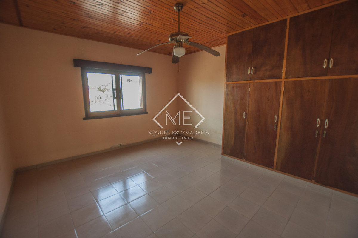 Casa ID.902 - Casa a la Venta en Barrio Las Pitas - 110 m² Construidos y Gran Terreno