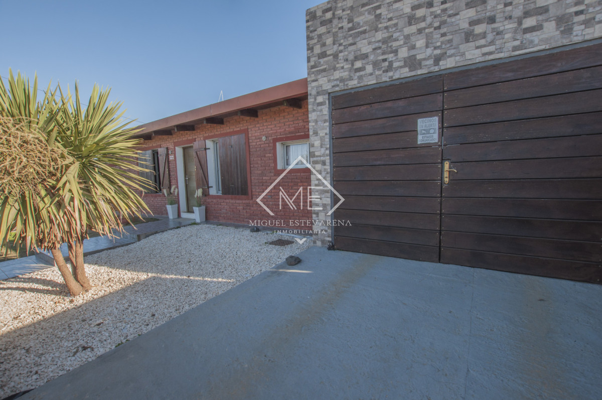 Casa ID.888 - Casa a la Venta en Portal de las Sierras - Frente Cerrado y Más de 300 m²