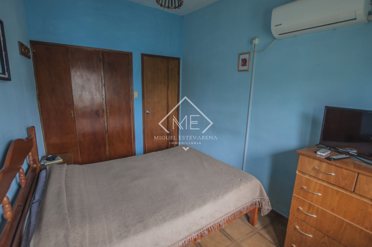 Casa ID.890 - Casa a la Venta en Barrio España - 3 Dormitorios, Cochera, Parrillero y Terreno Amplio