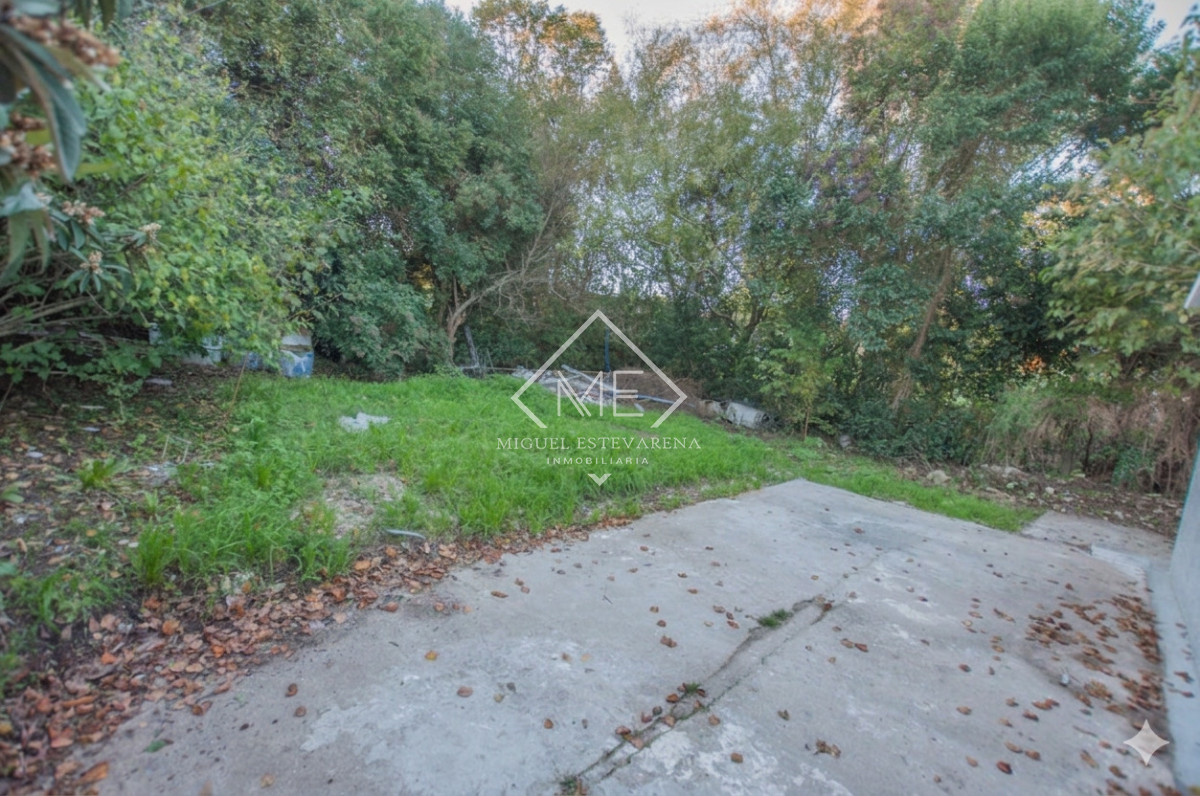 Casa ID.875 - Alquiler de casa en Minas con Fondo Amplio y Entrada para Auto - Barrio Peñarol