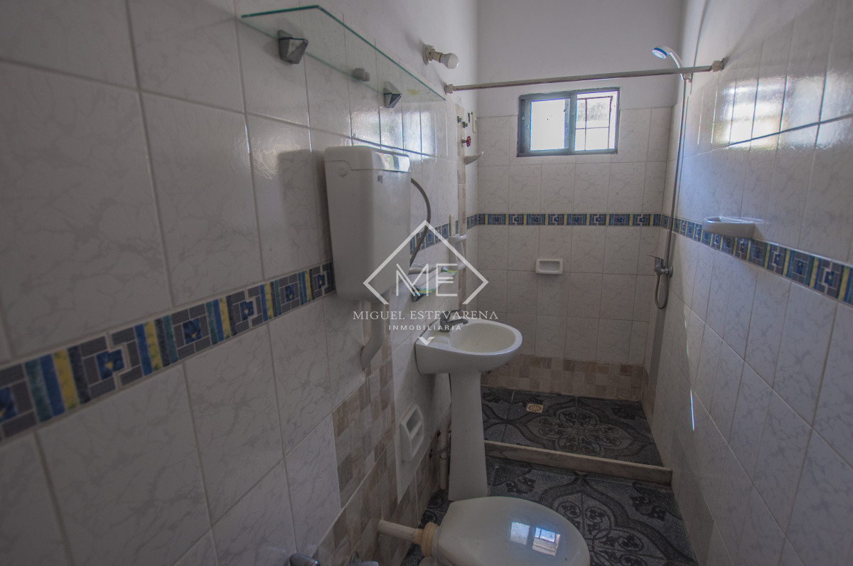Casa ID.771 - Casa de 3 dormitorios en alquiler, Minas. 