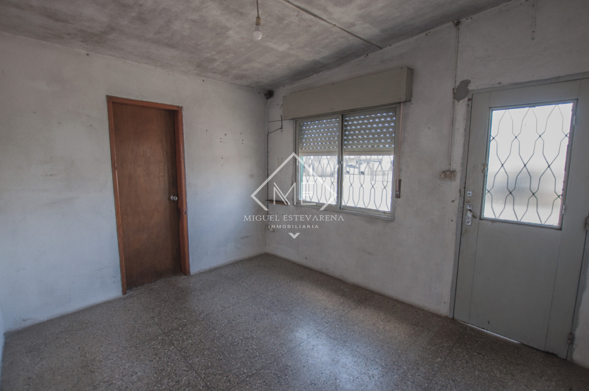 Casa ID.896 - Casa a la Venta a Pasos de UTU - 112 m² Construidos y 492 m² de Terreno