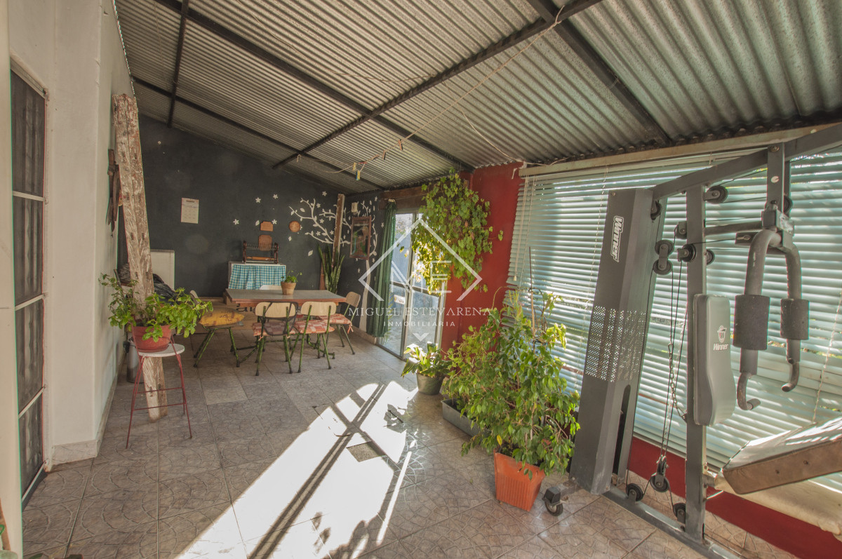 Casa ID.784 - Venta Casa 2 Dorm. Maldonado - Potencial Inversor, Entrada Lateral