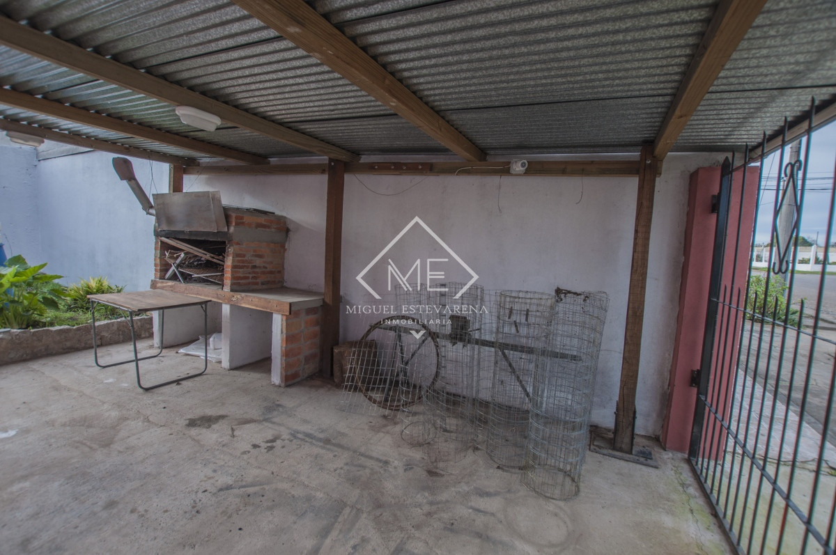 Casa ID.727 - Casa de dos dormitorios a la venta en barrio olímpico de Minas