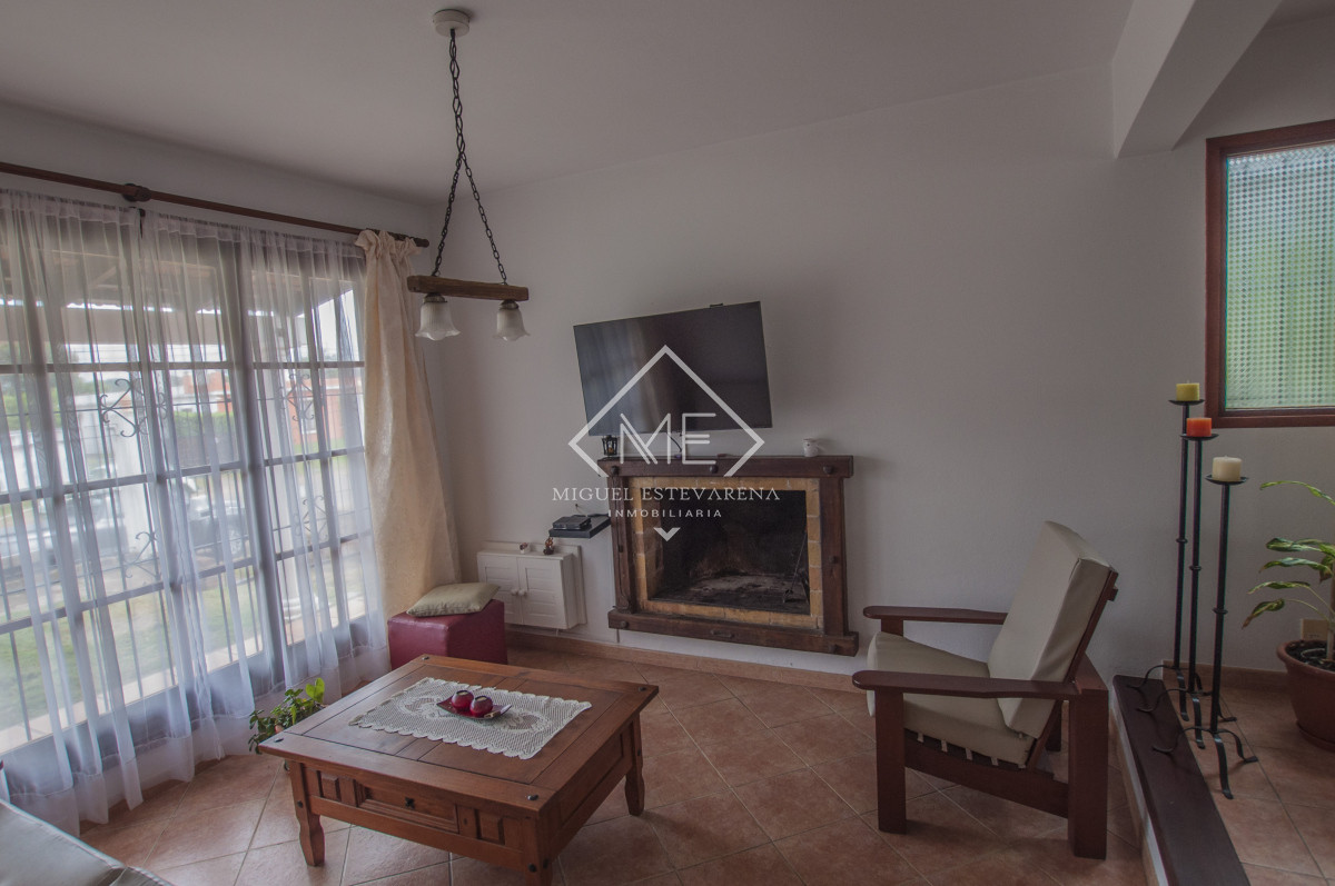 Casa ID.751 - Casa de tres dormitorios y 3 baños a la venta en Pinares