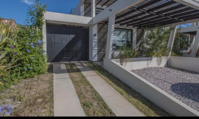 Casa PH de tres dormitorios y piscina en venta San Francisco