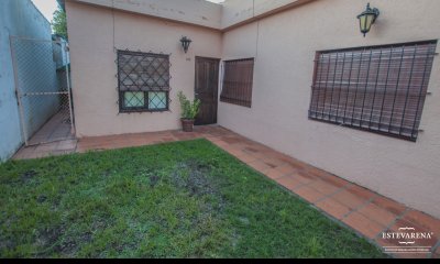 Venta casa dos dormitorios Minas